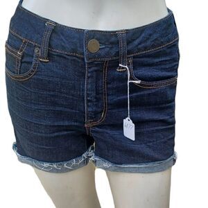 607734...American Eagle Outfitters Short Jeans Size 2, 27" W, 4" Inseam 8" Rise